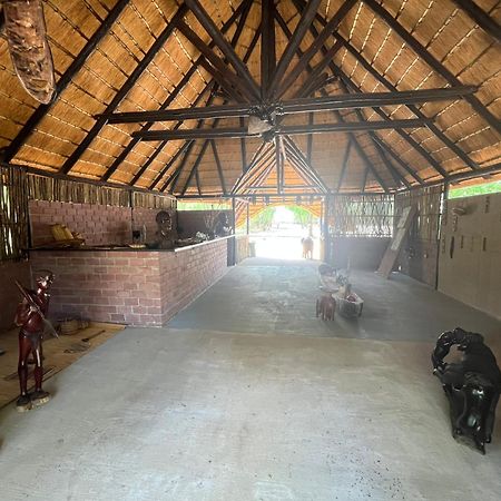 Divundu White Sands Lodge מראה חיצוני תמונה