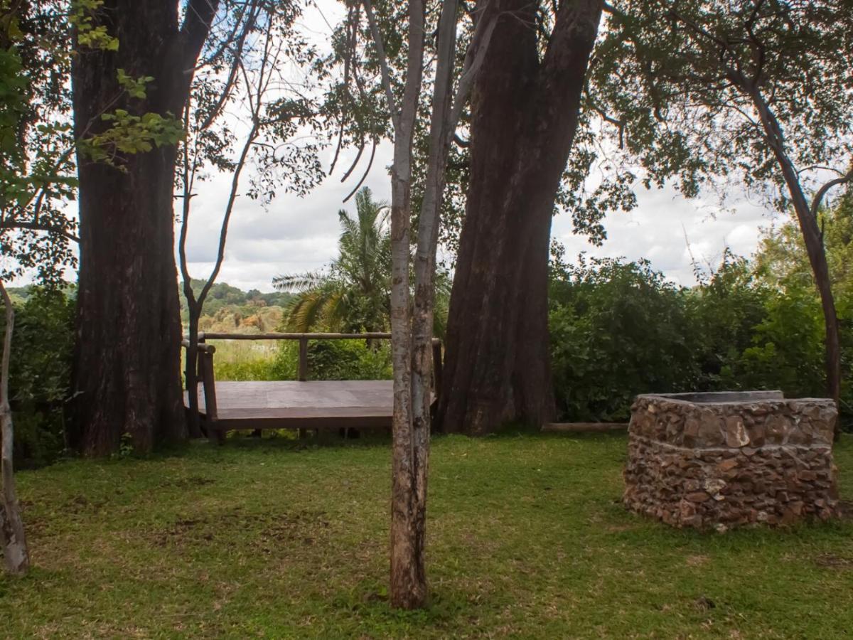 Divundu White Sands Lodge מראה חיצוני תמונה