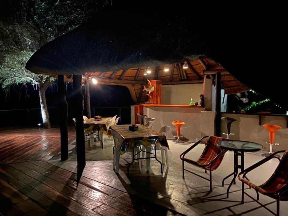 Divundu White Sands Lodge מראה חיצוני תמונה