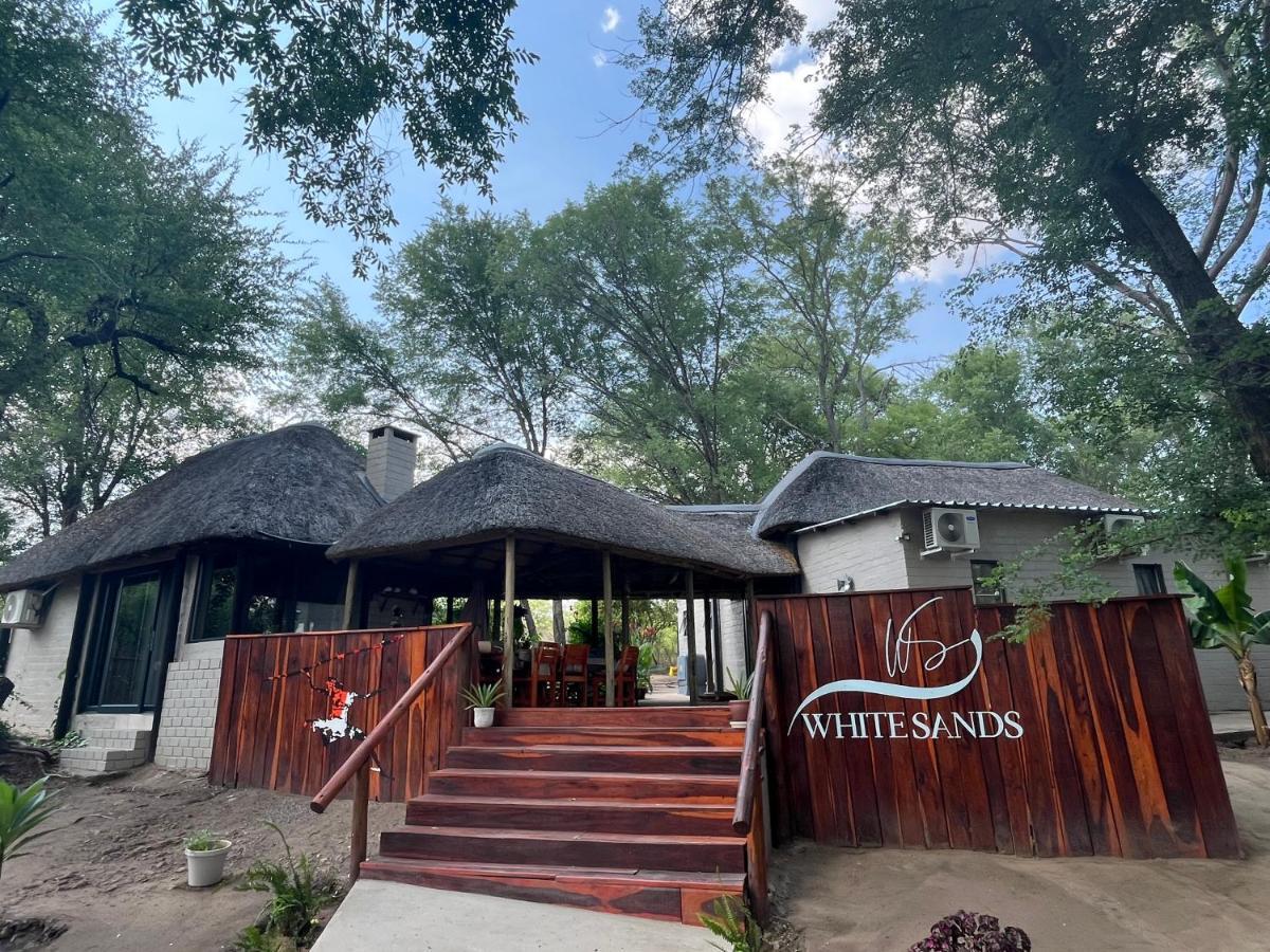 Divundu White Sands Lodge מראה חיצוני תמונה
