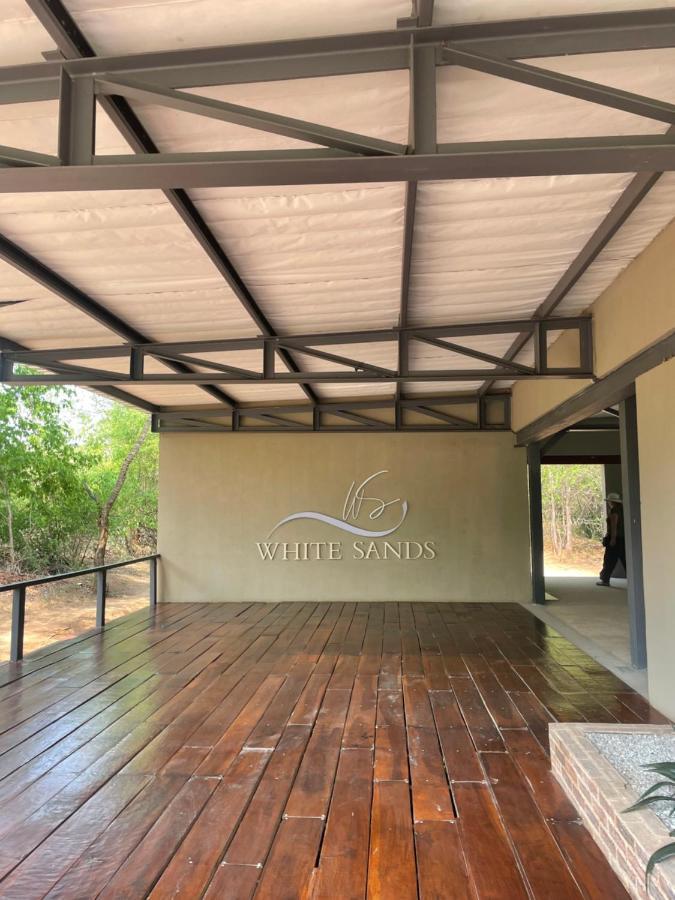 Divundu White Sands Lodge מראה חיצוני תמונה