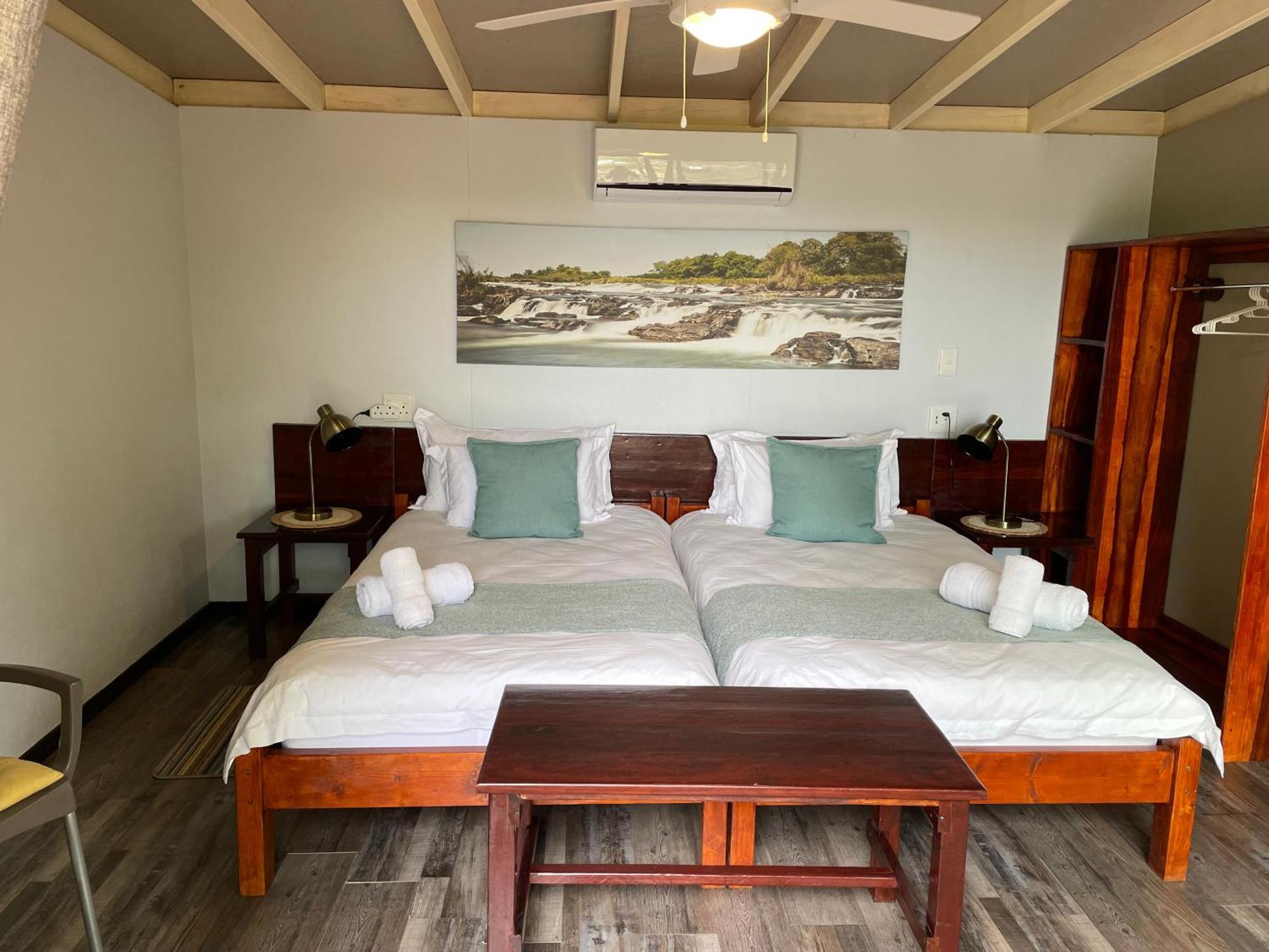 Divundu White Sands Lodge מראה חיצוני תמונה
