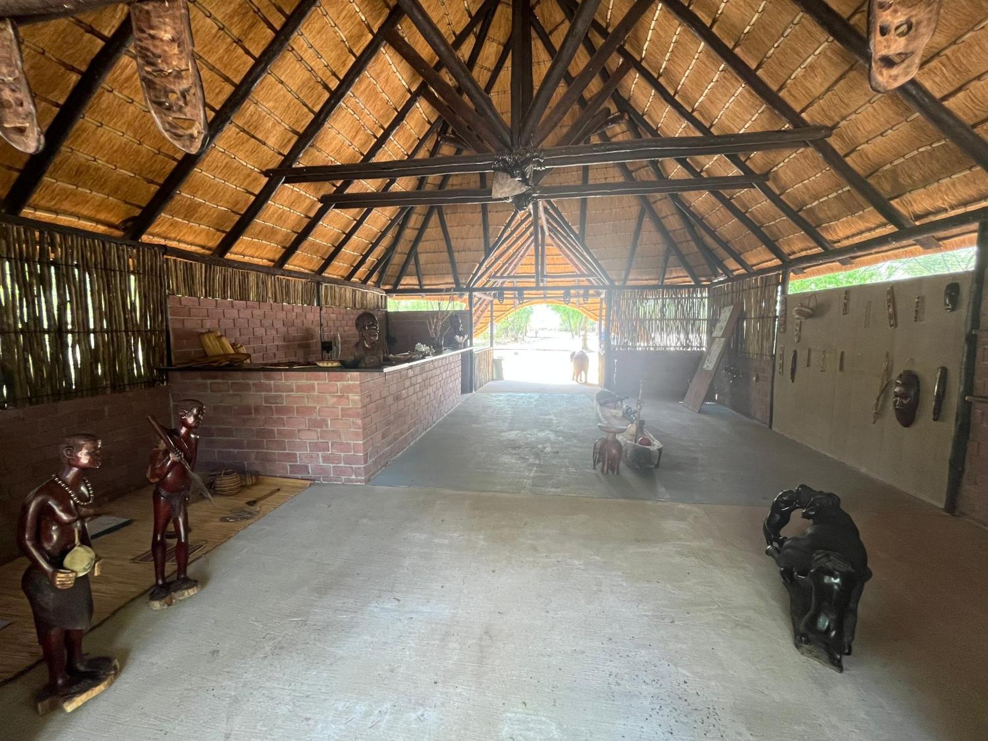 Divundu White Sands Lodge מראה חיצוני תמונה