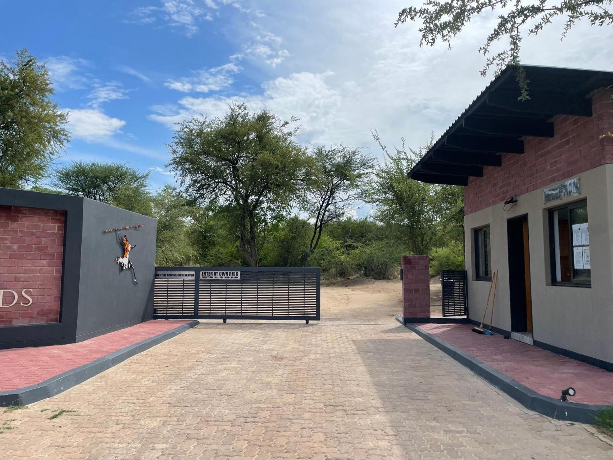 Divundu White Sands Lodge מראה חיצוני תמונה